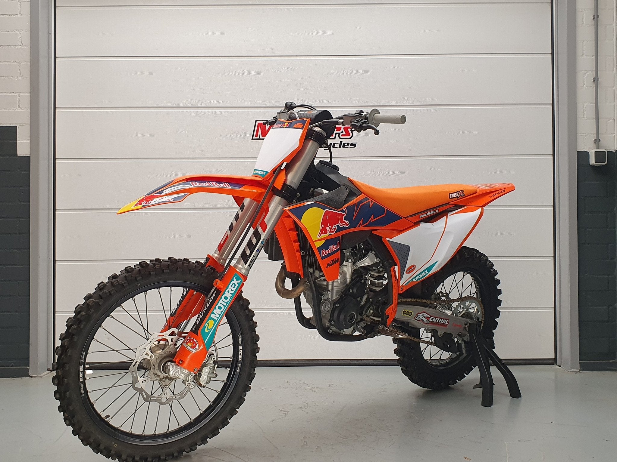 KTM 250 SX-F (bj 2023), Motoren, Motoren | KTM, KTM, Bedrijf, Crossmotor, Sluisweg 20
6581 KA  Malden, NL