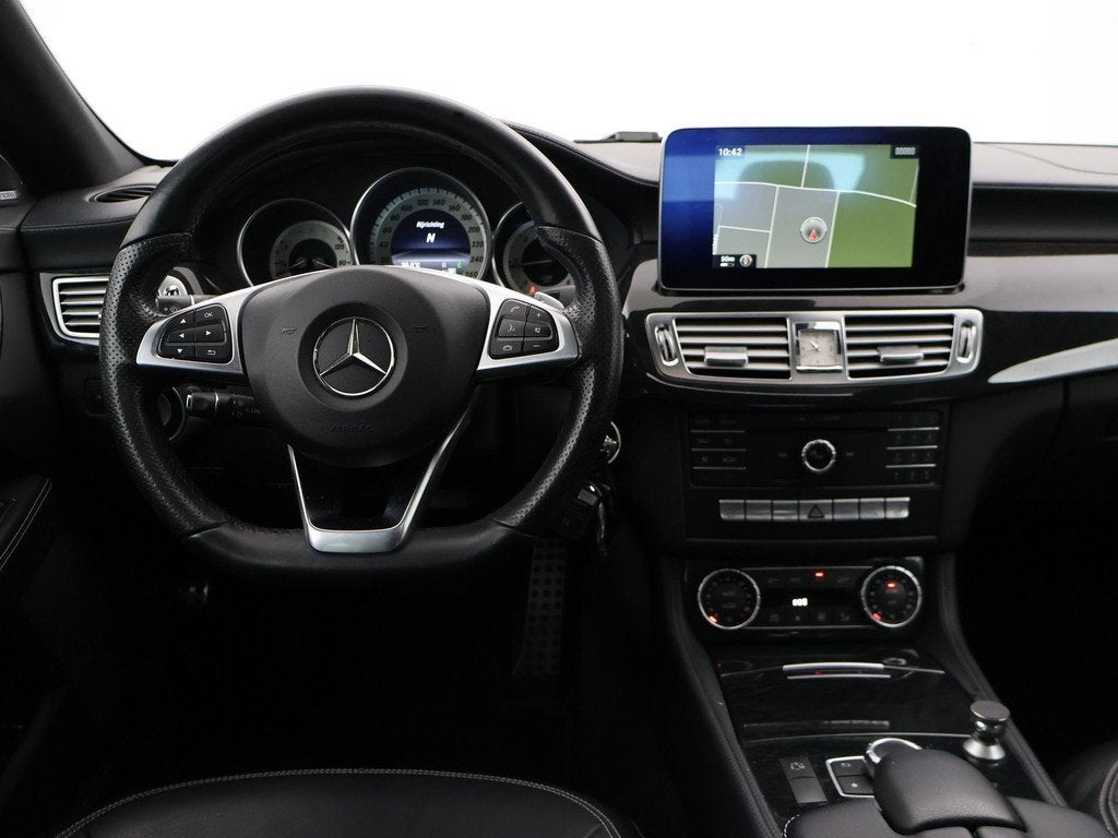 Mercedes-Benz CLS-klasse 220d AUT9 AMG SPORT + SCHUIFDAK | 1, Auto's, Mercedes-Benz, Gebruikt, Euro 6, 4 stoelen, Zwart