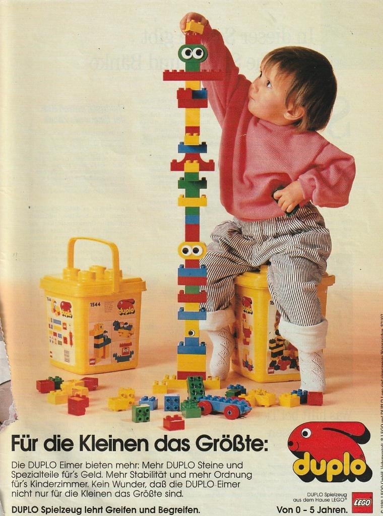 Retro reclame 1990 Lego Duplo meisje maakt toren, Verzenden, Overige typen