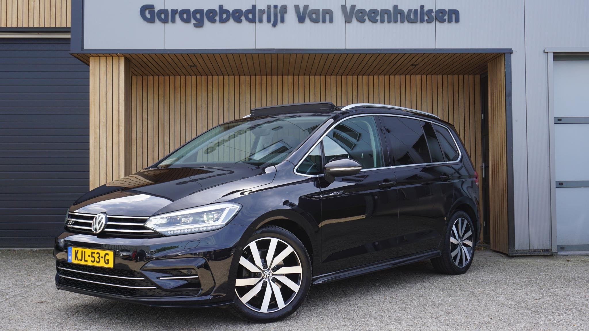 Volkswagen Touran 1.5 TSI 150pk R-Line & Highline 7-Zits Pan, Voorwielaandrijving, 4 cilinders, 150 pk, 1435 kg