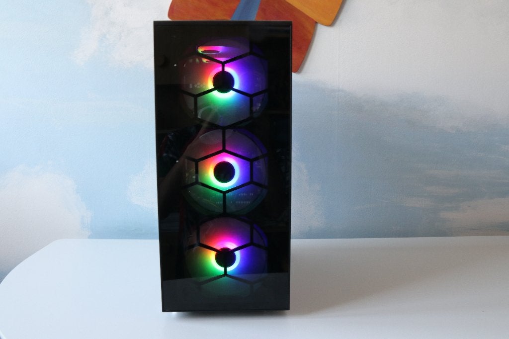Budget Gaming PC: Ryzen 5, Nvidia GTX Videokaart, 8 GB, Zelf gebouwde pc, Zo goed als nieuw, Gaming