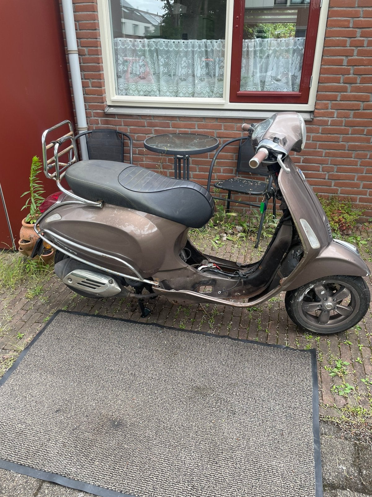 Vespa primavera voor onderdelen, Fietsen en Brommers, Ophalen, Zo goed als nieuw, Benzine, Overige modellen