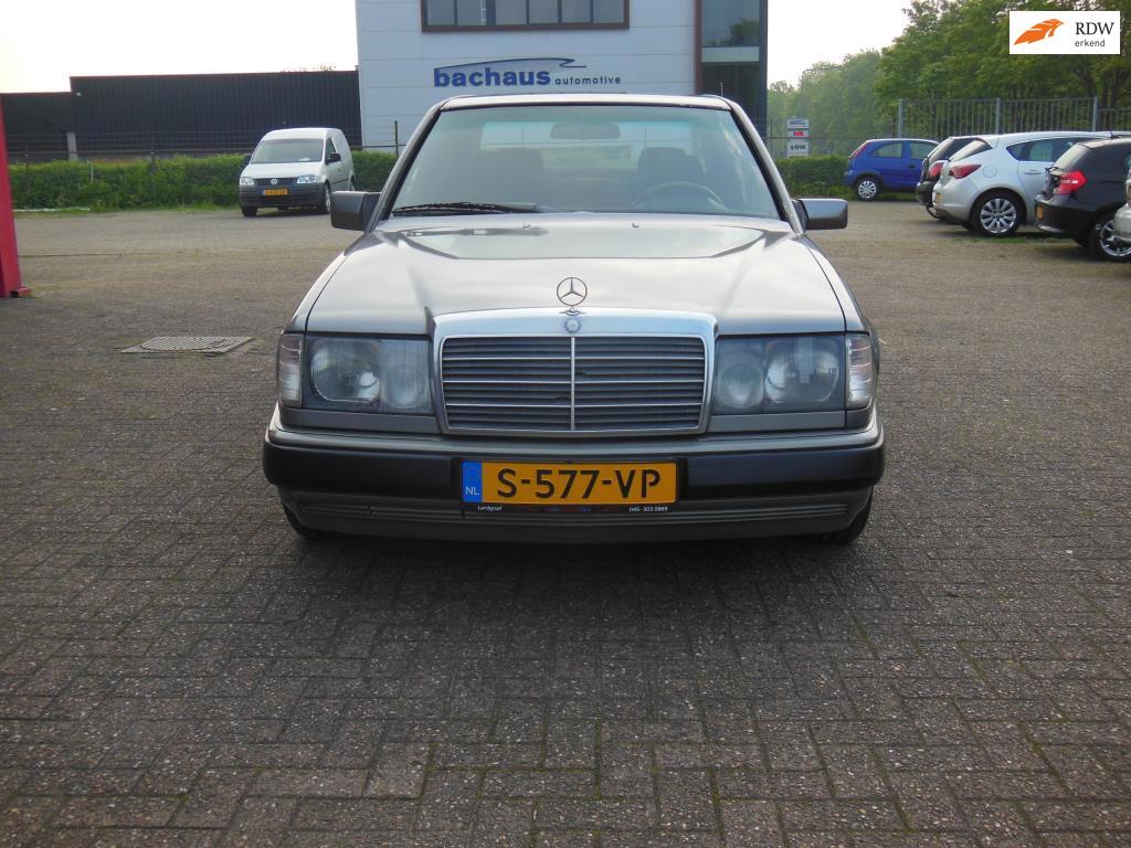 Mercedes-Benz 200-500 (W124) 300 D Turbo, Auto's, Mercedes-Benz, Bedrijf, Te koop, 200-Serie, Diesel, Sedan, Automaat, Geïmporteerd