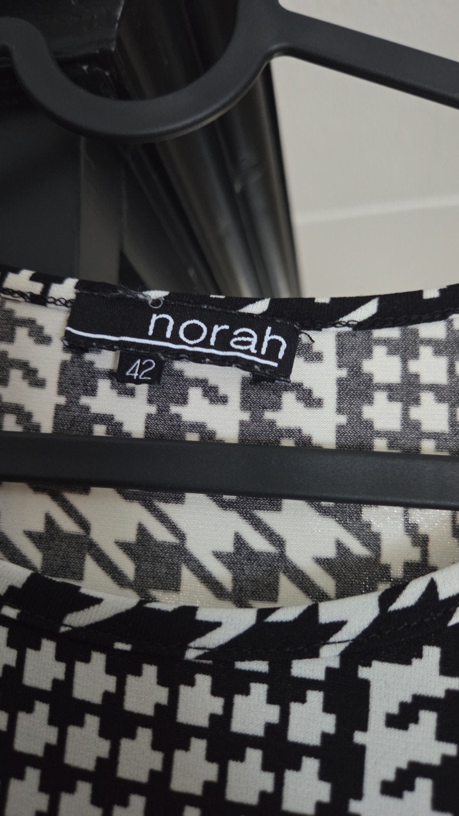 Norah jurk maat 42, Kleding | Dames, Jurken, Norah, Ophalen of Verzenden, Maat 42/44 (L), Zwart