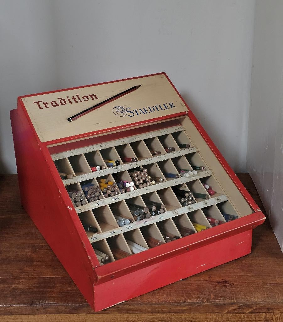 Staedtler Tradition winkeldisplay potloden toonbank vitrine, Antiek en Kunst, Ophalen of Verzenden