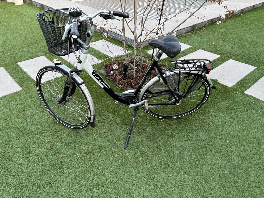 Gazelle damesfiets 57 cm medeo plus met versnellingen, Ophalen, Gebruikt, Versnellingen, 56 cm of meer