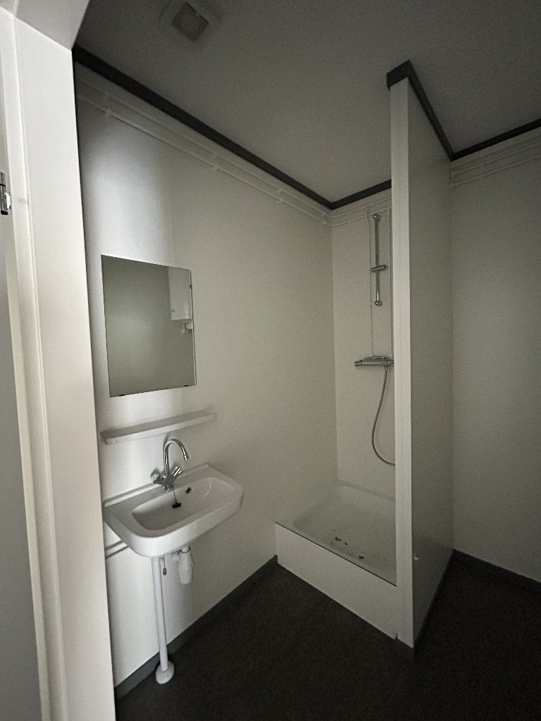 Foto 14 van Zeer nette woonunit Unit B2 - 54 m2 - 25.000 euro