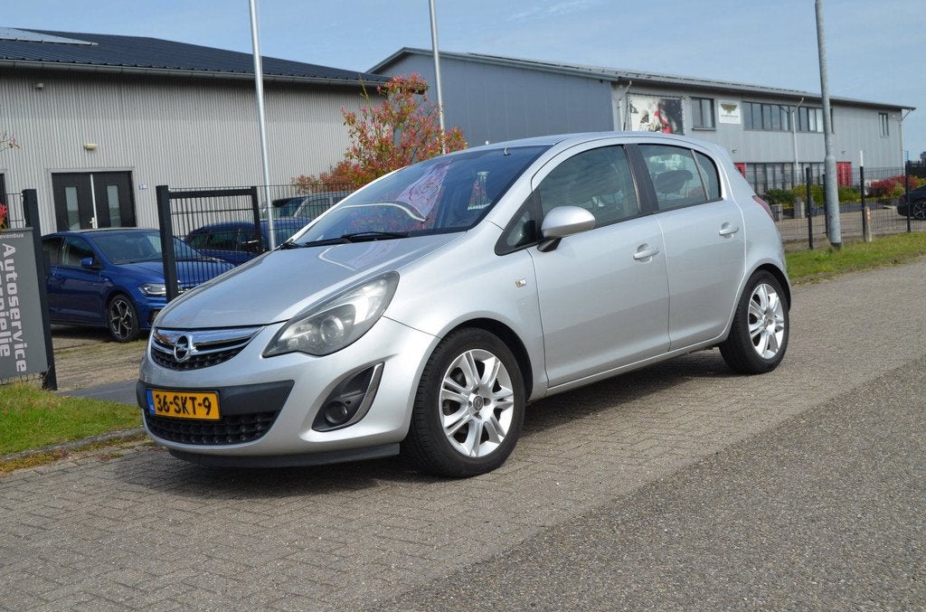 Opel Corsa 1.4-16V Cosmo Automaat|LPG|Navi|Cruise, Auto's, Euro 5, 101 pk, Gebruikt, 1398 cc
