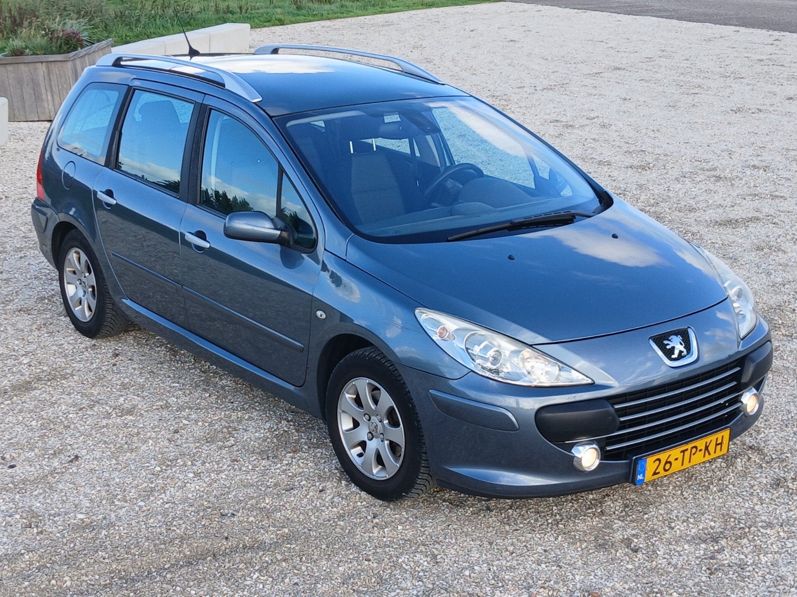 Peugeot 307 SW 1.6 16V XR  177.000 km apk tot 01-2027, 4 cilinders, 715 kg, 7 stoelen, Origineel Nederlands