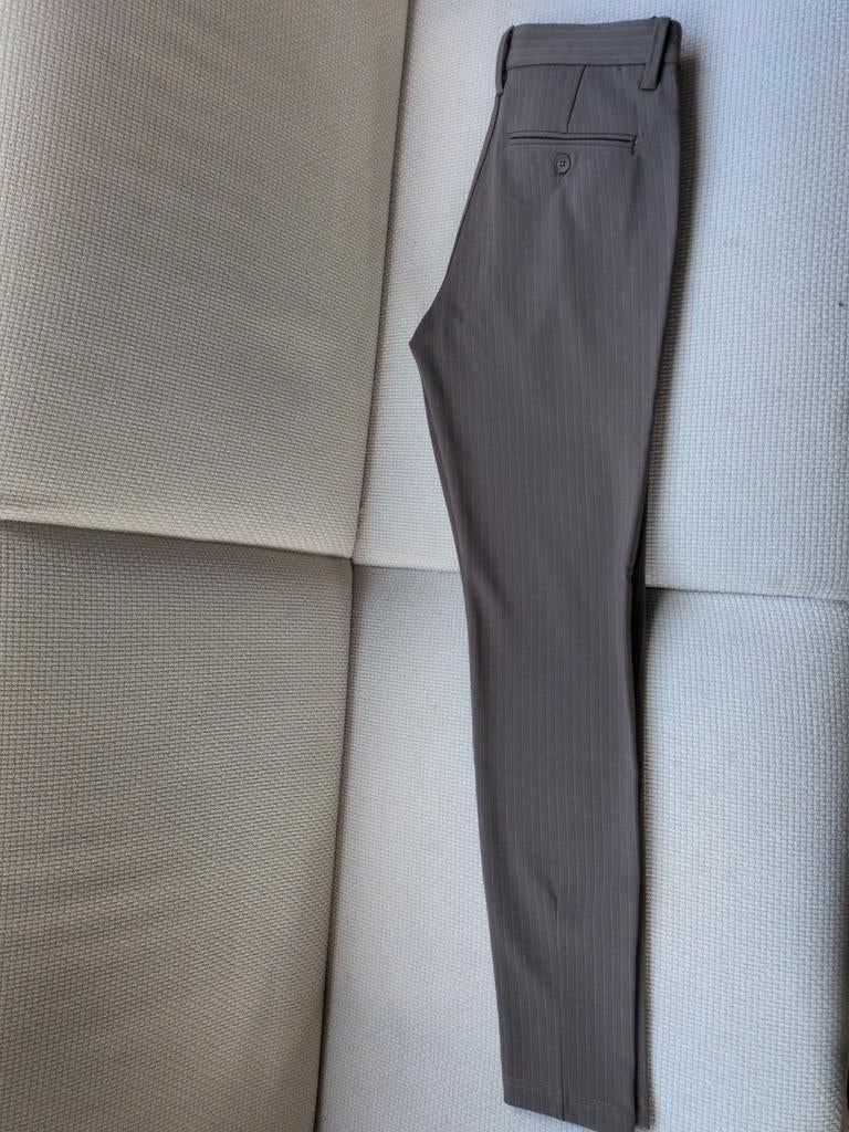 Nieuwe gestreepte pantalon Only & Sons, maat W28 L32, Kleding | Heren, Broeken en Pantalons, Nieuw, Maat 46 (S) of kleiner, Bruin