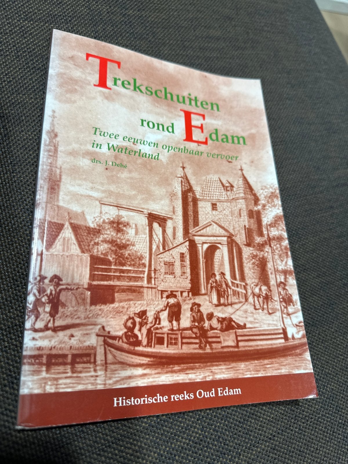 Boekje Trekschuiten rond Edam - Historische reeks Oud Edam, Ophalen of Verzenden, 20e eeuw of later, Gelezen