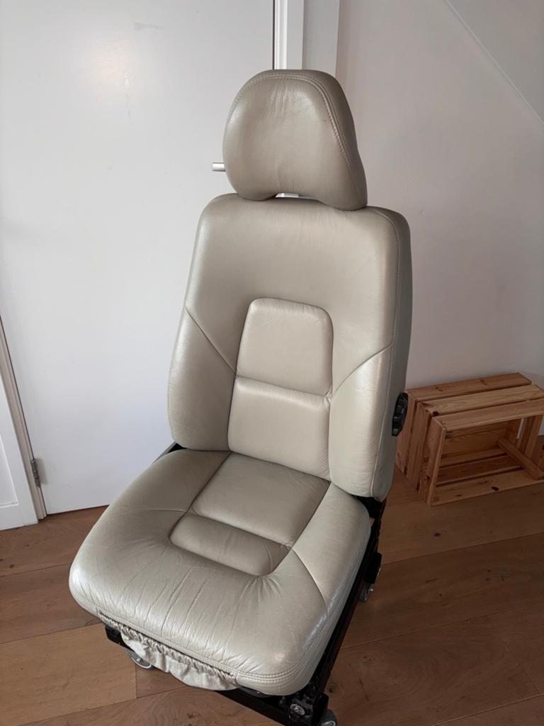 Stoel Volvo S80 V70 XC70 uit 2000 beige leer, Auto-onderdelen, Interieur en Bekleding, Ophalen, Volvo
