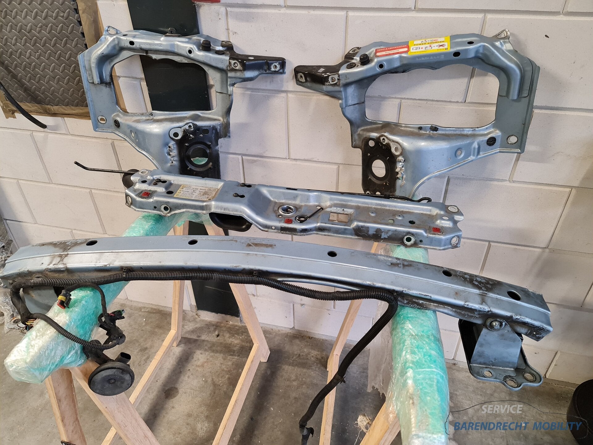 Voorfront Opel Tigra B TT TwinTop voor front bumperbalk slot