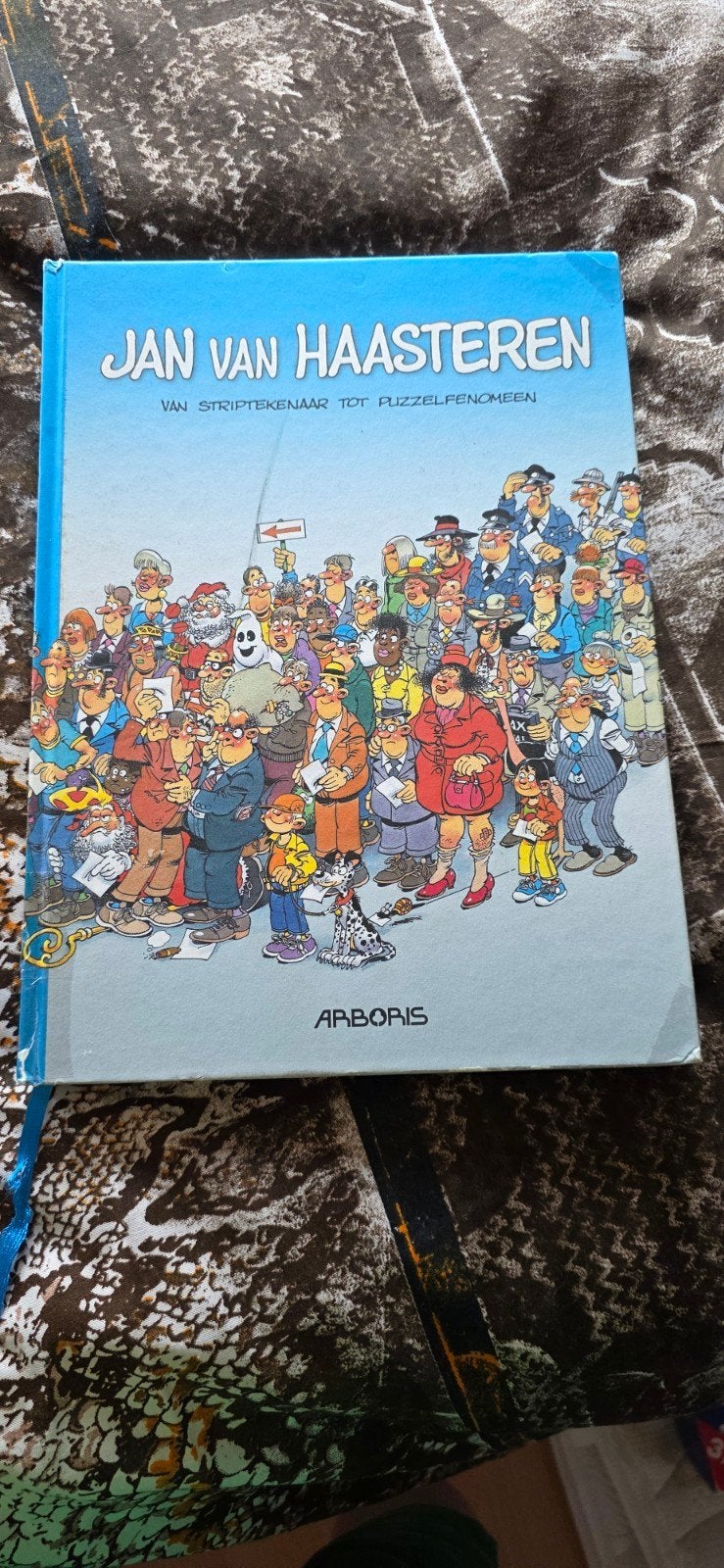 Jan van Haasteren: Van striptekenaar tot puzzelfenomeen, Ophalen of Verzenden, Gelezen, Jan van Haasteren