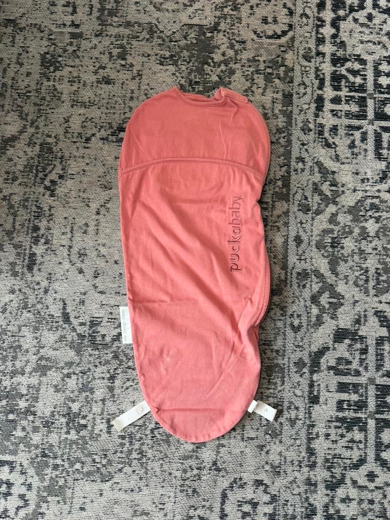 *** Puckababy piep rood ***, Kinderen en Baby's, Ophalen, Zo goed als nieuw, Minder dan 70 cm, Bakerzak of Bakerdoek