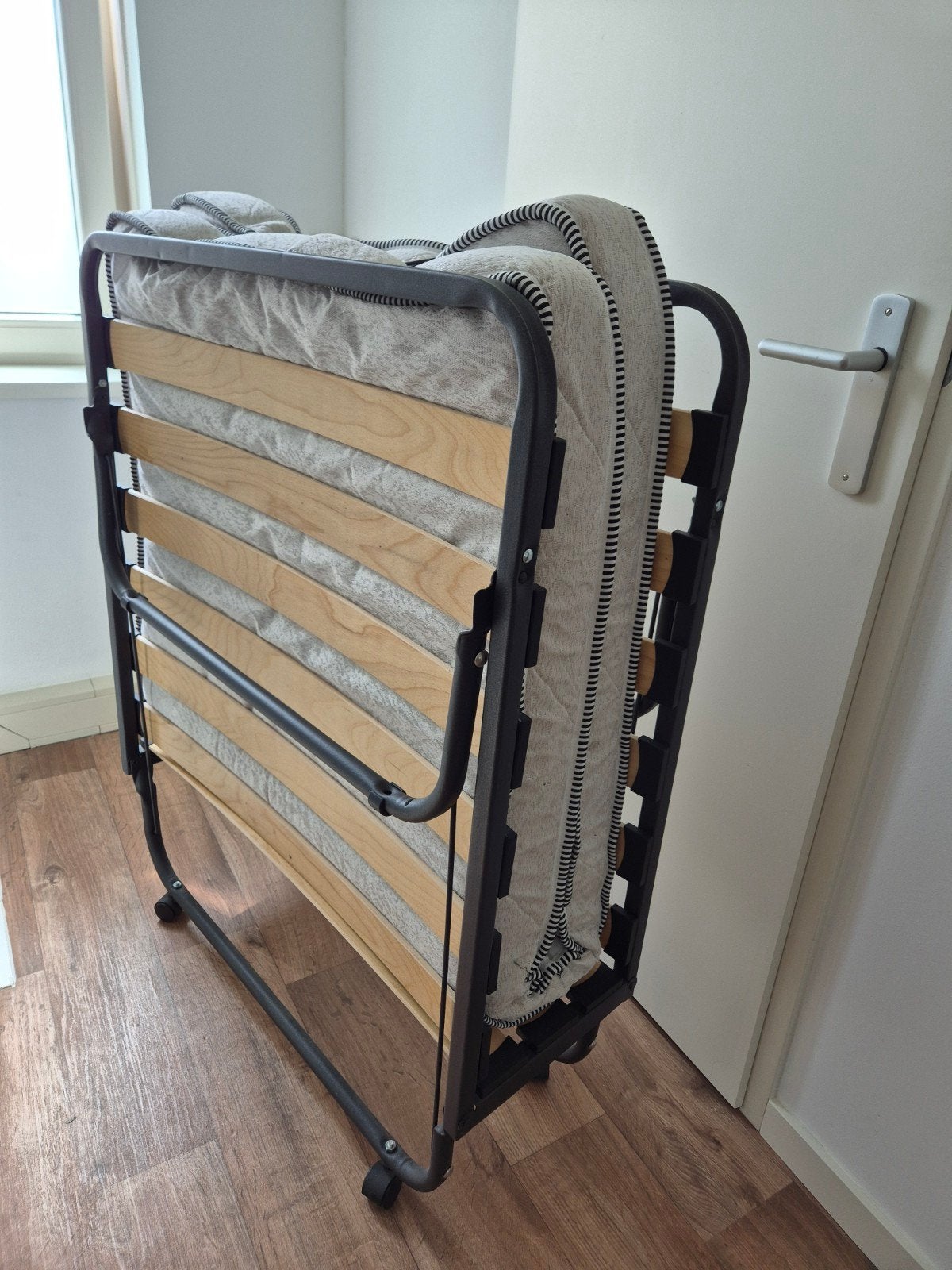 Troonz opklapbed 90x200cm, zo goed als nieuw, Huis en Inrichting, Slaapkamer | Bedden, 90 cm, Eenpersoons, Ophalen of Verzenden