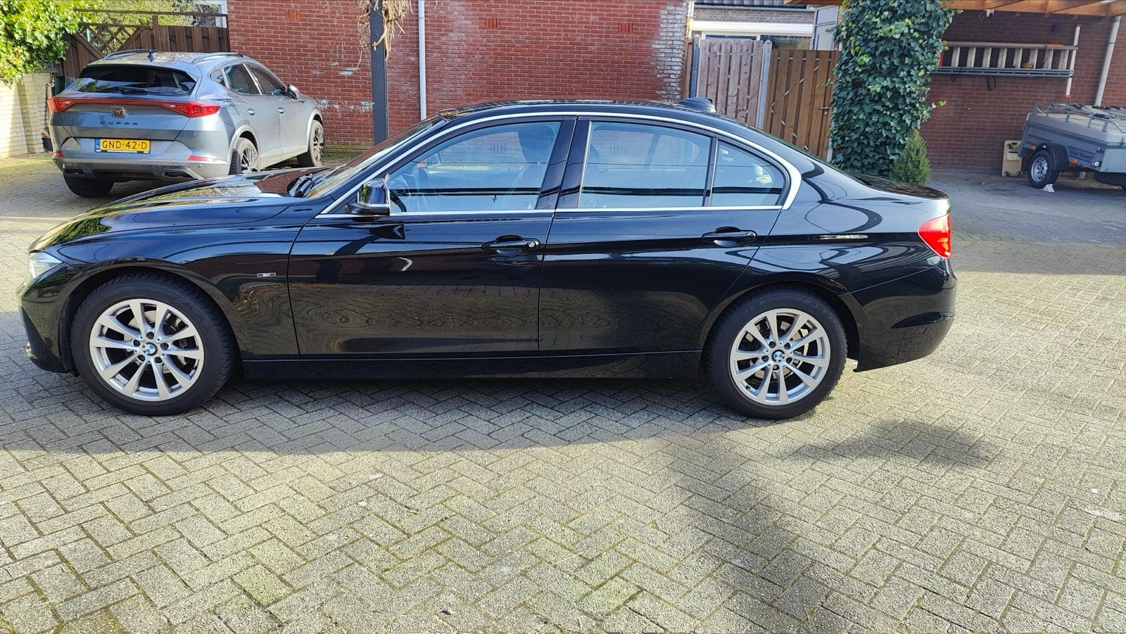 BMW 3-Serie 2.0IX 320 135KW Aut8 (f30) 2013 Zwart, Auto's, BMW, Achterwielaandrijving, 4 cilinders, Zwart, Origineel Nederlands