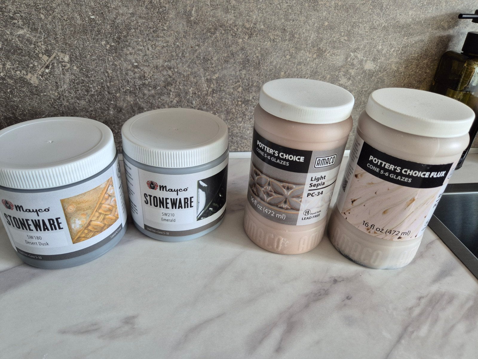 Mayco Stoneware en Amaco Potter's Choice glazuren, Overige thema's, Ophalen of Verzenden, Zo goed als nieuw, Overige materialen