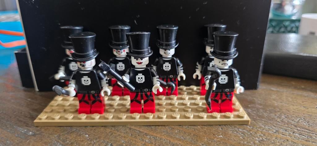 77 Lego Figuren "Gangs" - Origineel, Gebruikt, Overige thema's, Lego, Ophalen of Verzenden