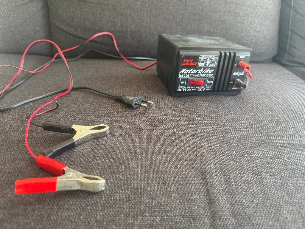 Motor accu oplader, Auto-onderdelen, Ophalen