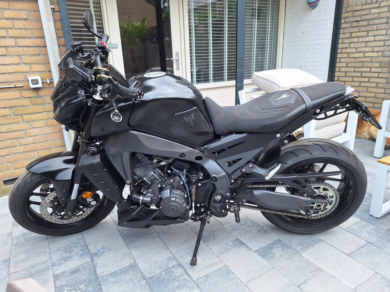 Yamaha MT-09 Techblack met Shark en Gilles accessoires, Motoren, 890 cc, Motorrijbewijs A, Gebruikt, 3 cilinders