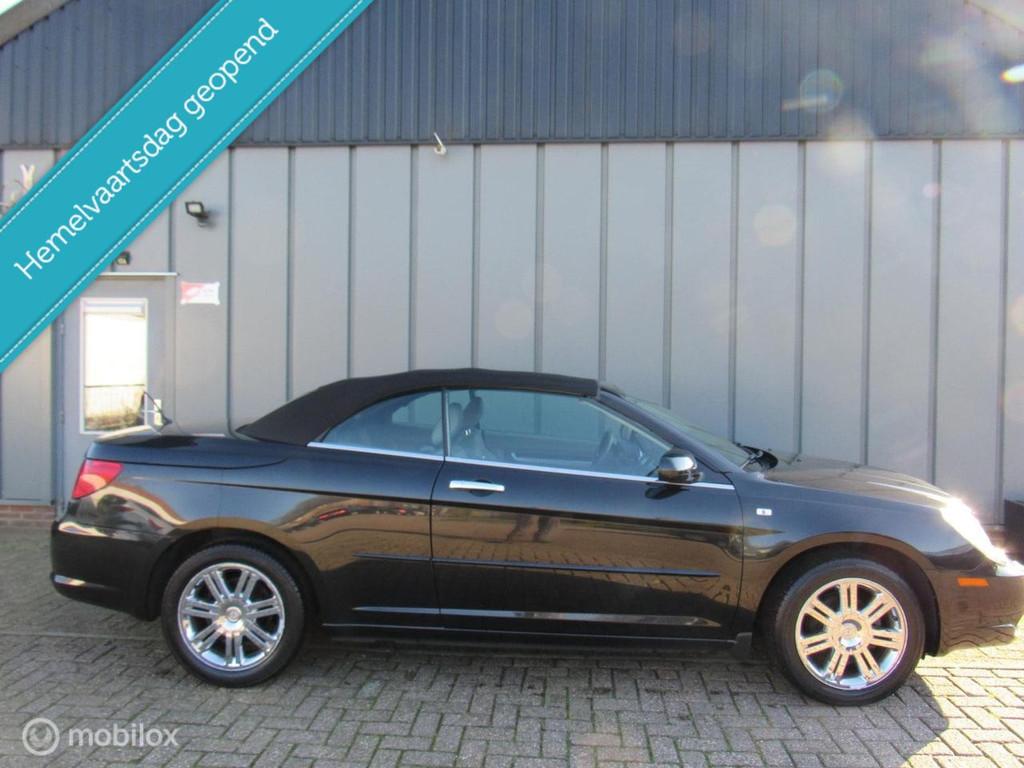 Chrysler Sebring Cabrio 2.0 CRD Limited //APK//Airco//Cruise, Auto's, Chrysler, Voorwielaandrijving, Cabriolet, Zwart, Leder