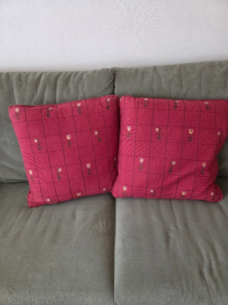 2 rode MULBERRY KUSSENS, Huis en Inrichting, Overige merken, Vierkant, Nieuw, Sierkussen