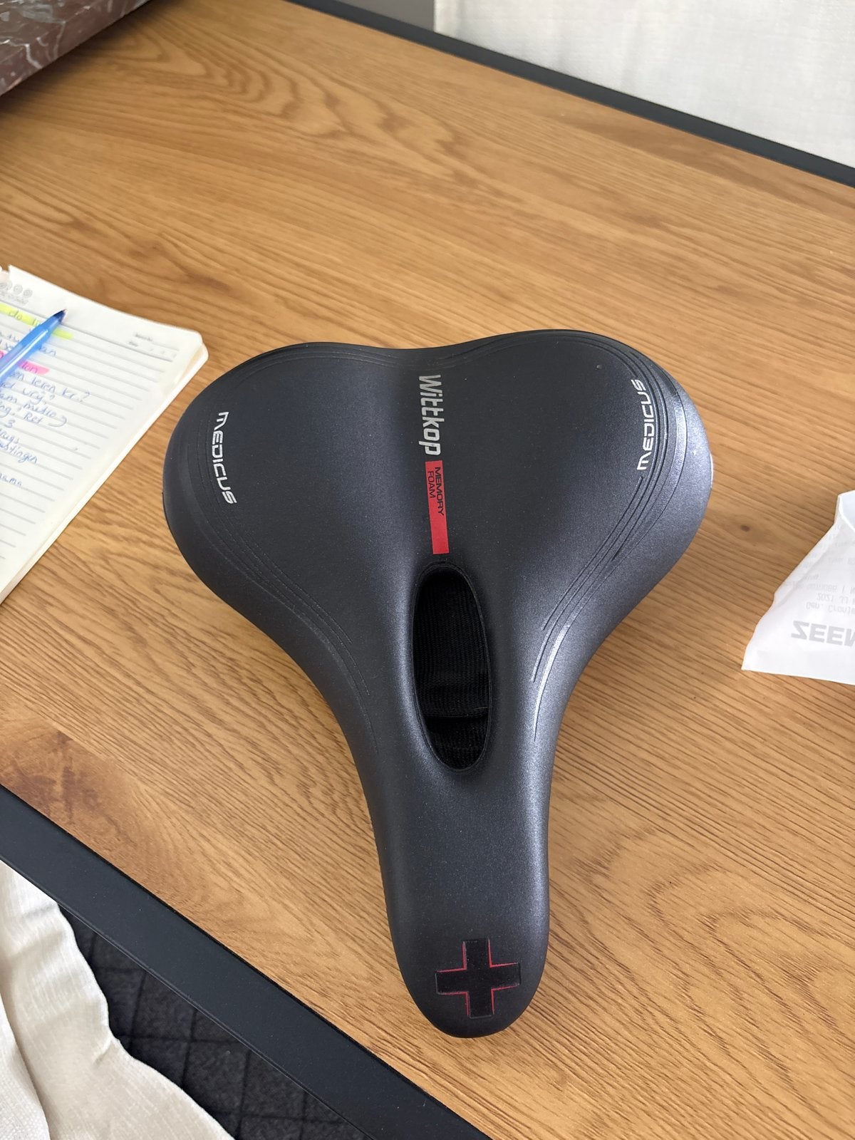 Wittkop Medicus fietszadel met memory foam, Fietsen en Brommers, Fietsonderdelen, Ophalen, Kunststof, Zo goed als nieuw, Zadel