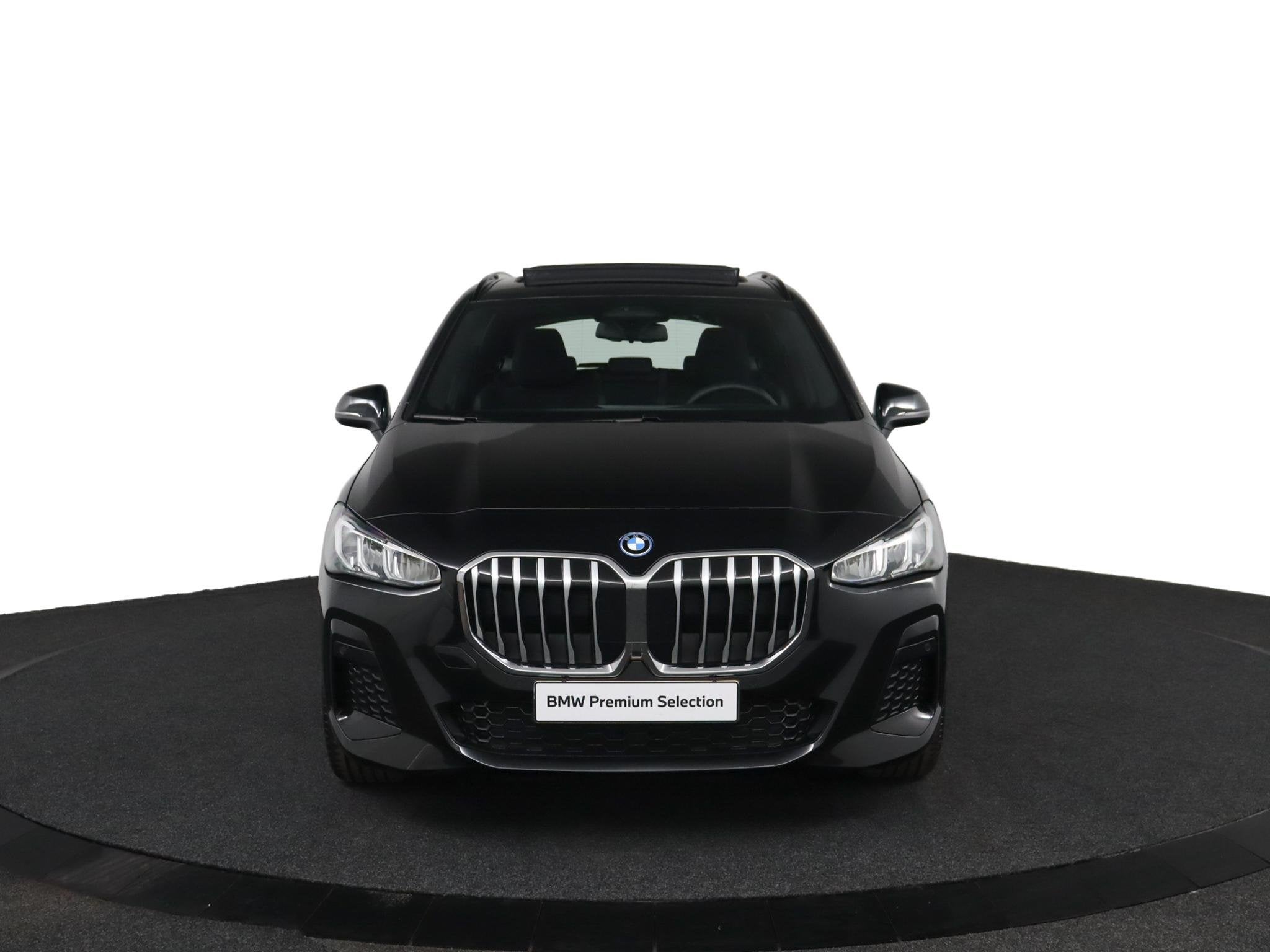 BMW 2 Serie Active Tourer 225e xDrive | SOH 100% | M Sportpa, Auto's, Dealer onderhouden, Gebruikt, 150 min, Zwart