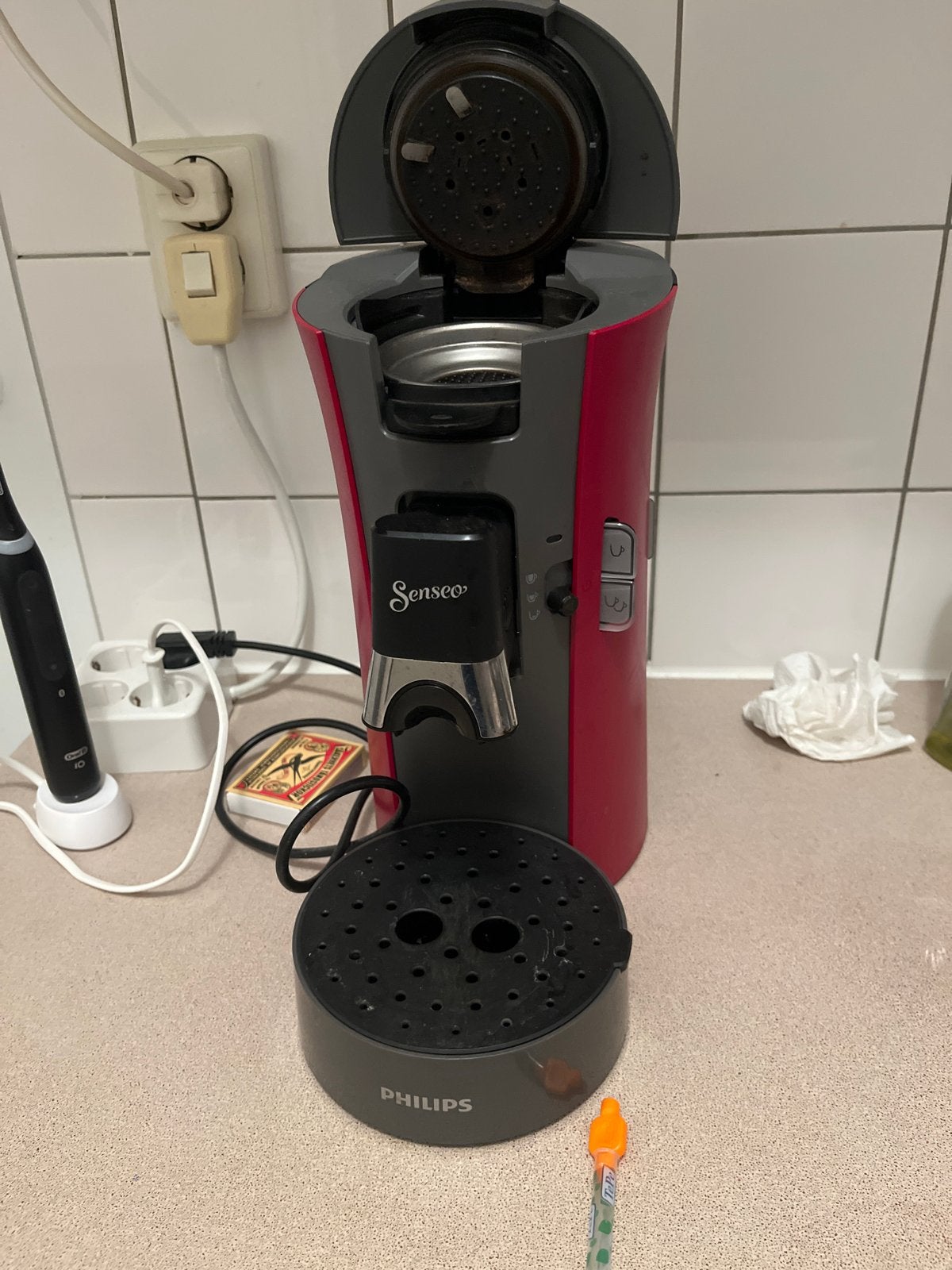 Bosch Steelstofzuiger met DynamicPower Brush, Ophalen, Bosch, Draadloos, Zo goed als nieuw