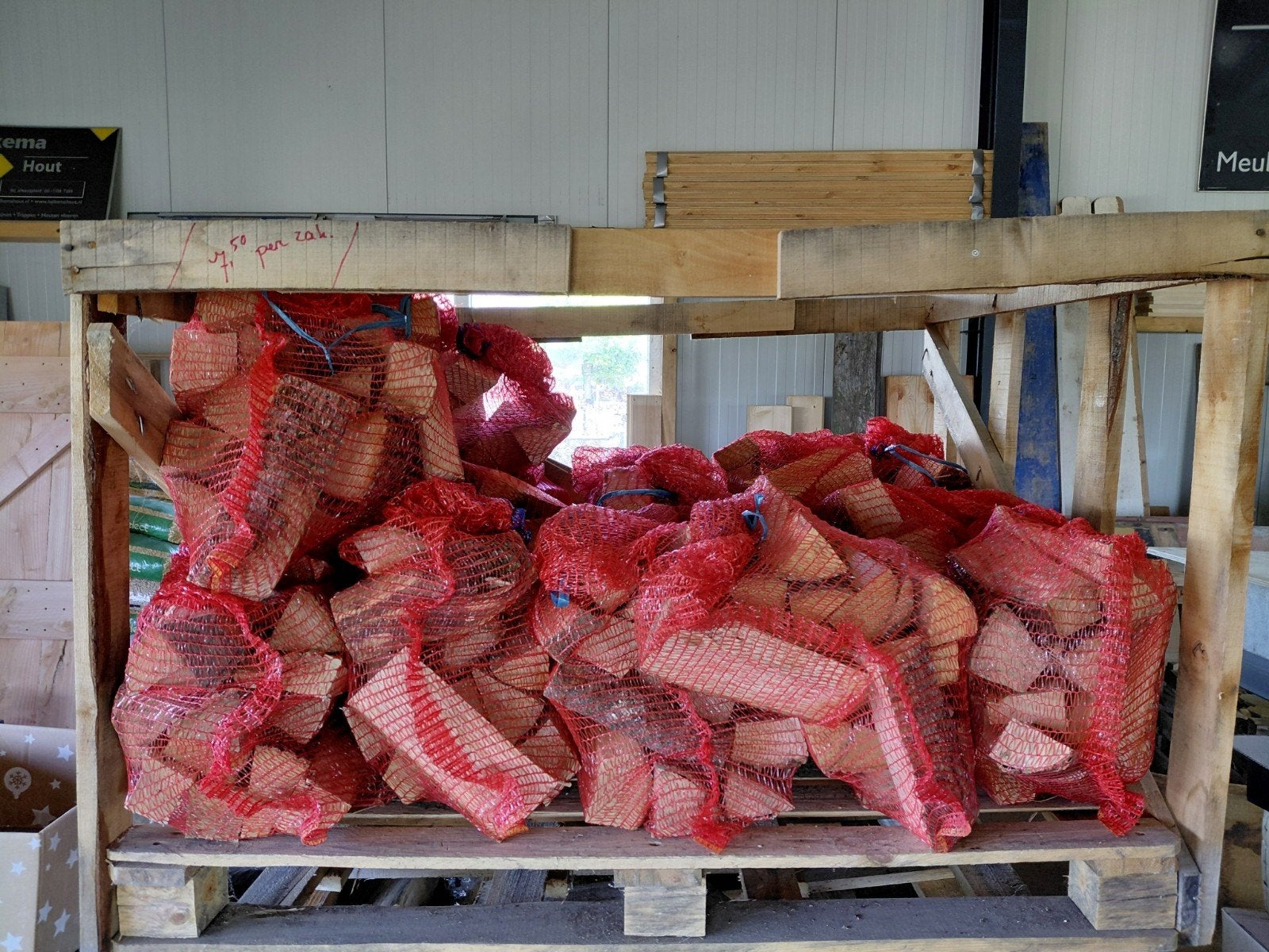 Mooi haardhout in netzakjes., Minder dan 3 m³, Ophalen