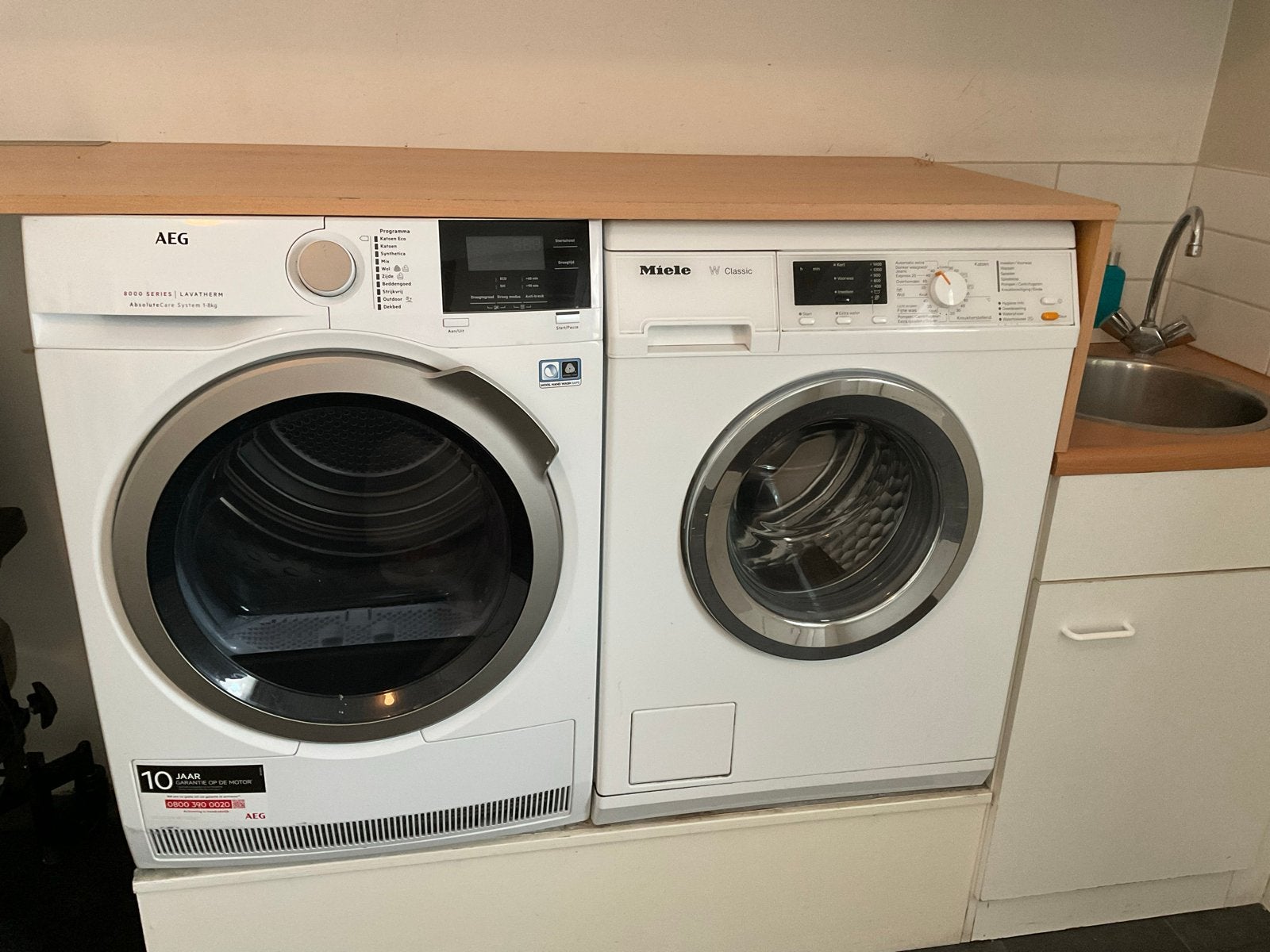 AEG T8DBPESSEN Lavatherm 8000 Series Warmtepompdroger, Witgoed en Apparatuur, Wasdrogers, Gebruikt, Condens, Voorlader, 8 tot 10 kg