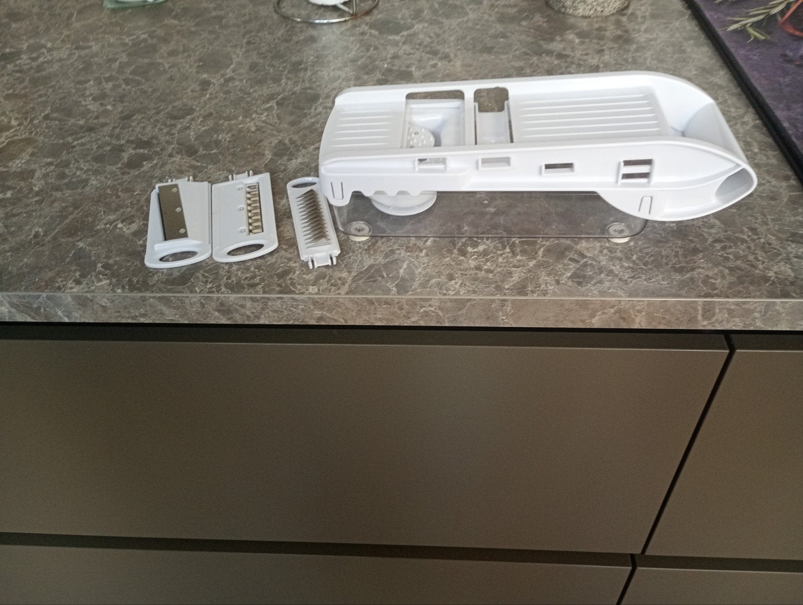 multi functionele allessnijder, Huis en Inrichting, Ophalen, Zo goed als nieuw