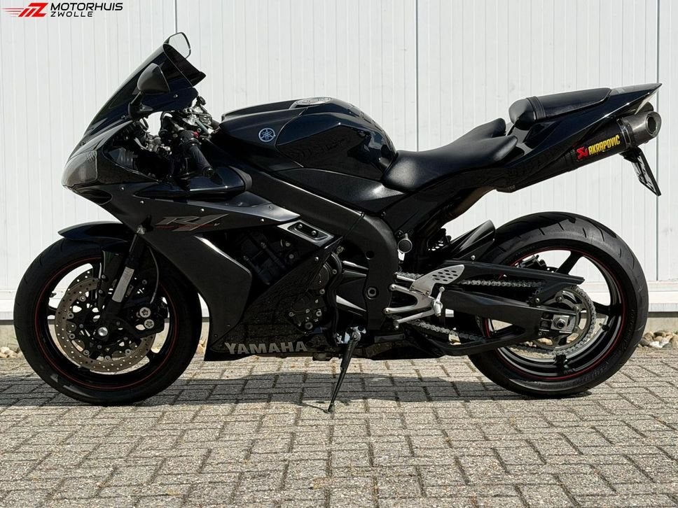 Yamaha YZF R1 (bj 2006 - 54.384 km) Akrapovic, 4 cilinders, Motorrijbewijs A, Bedrijf, Onbekend
