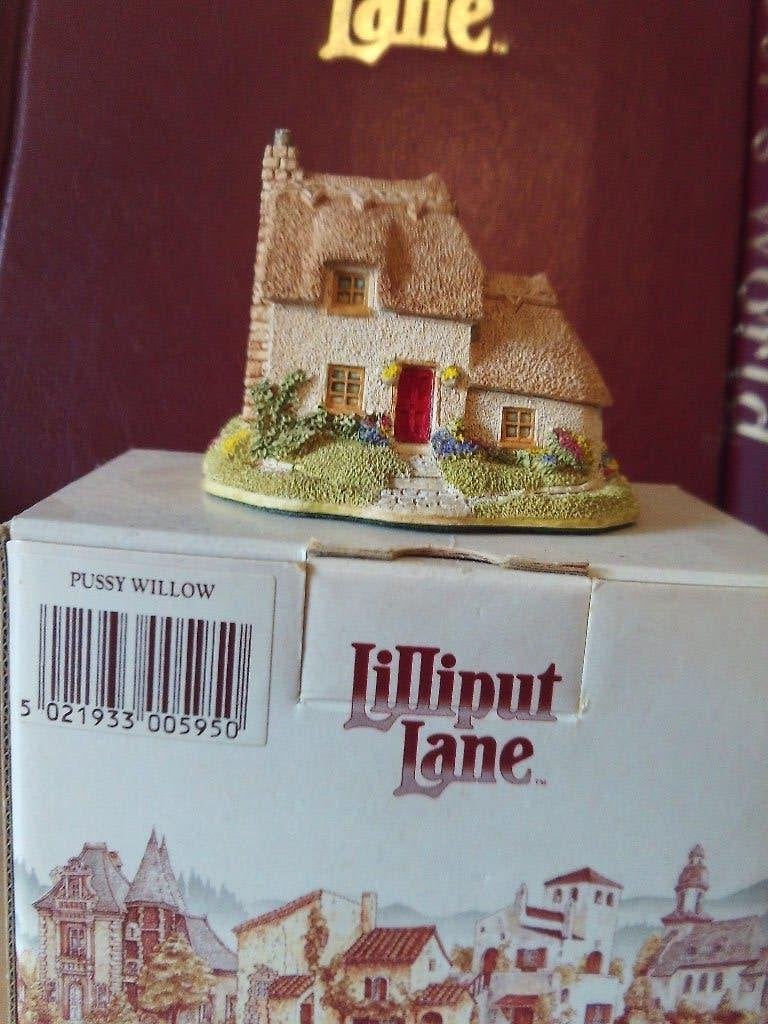 Lilliput Lane - Pussy Willow - in doos, Ophalen of Verzenden, Zo goed als nieuw, Overige typen