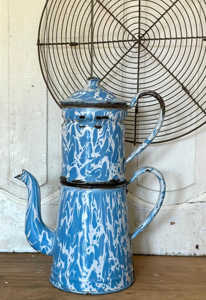 Emaille oude Franse koffiepot filter wit blauw gevlekt, Antiek en Kunst, Antiek | Emaille, Ophalen of Verzenden