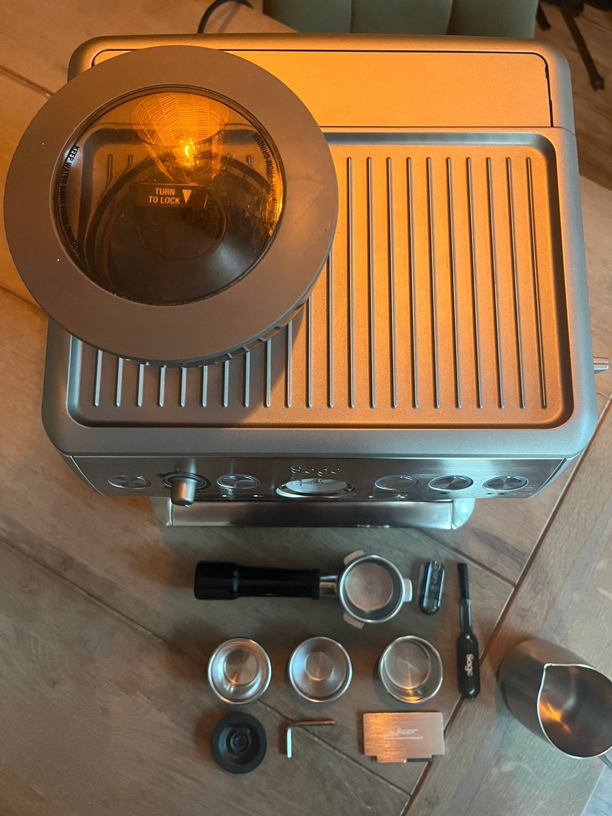 Foto 5 van Sage Barista Express Espressomachine