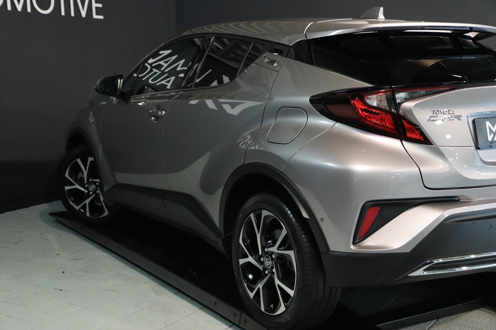 Toyota C-HR 2.0 Hybrid Business Plus / KEYLESS / CAMERA / DO, Auto's, Dealer onderhouden, Stof, Euro 6, 4 cilinders