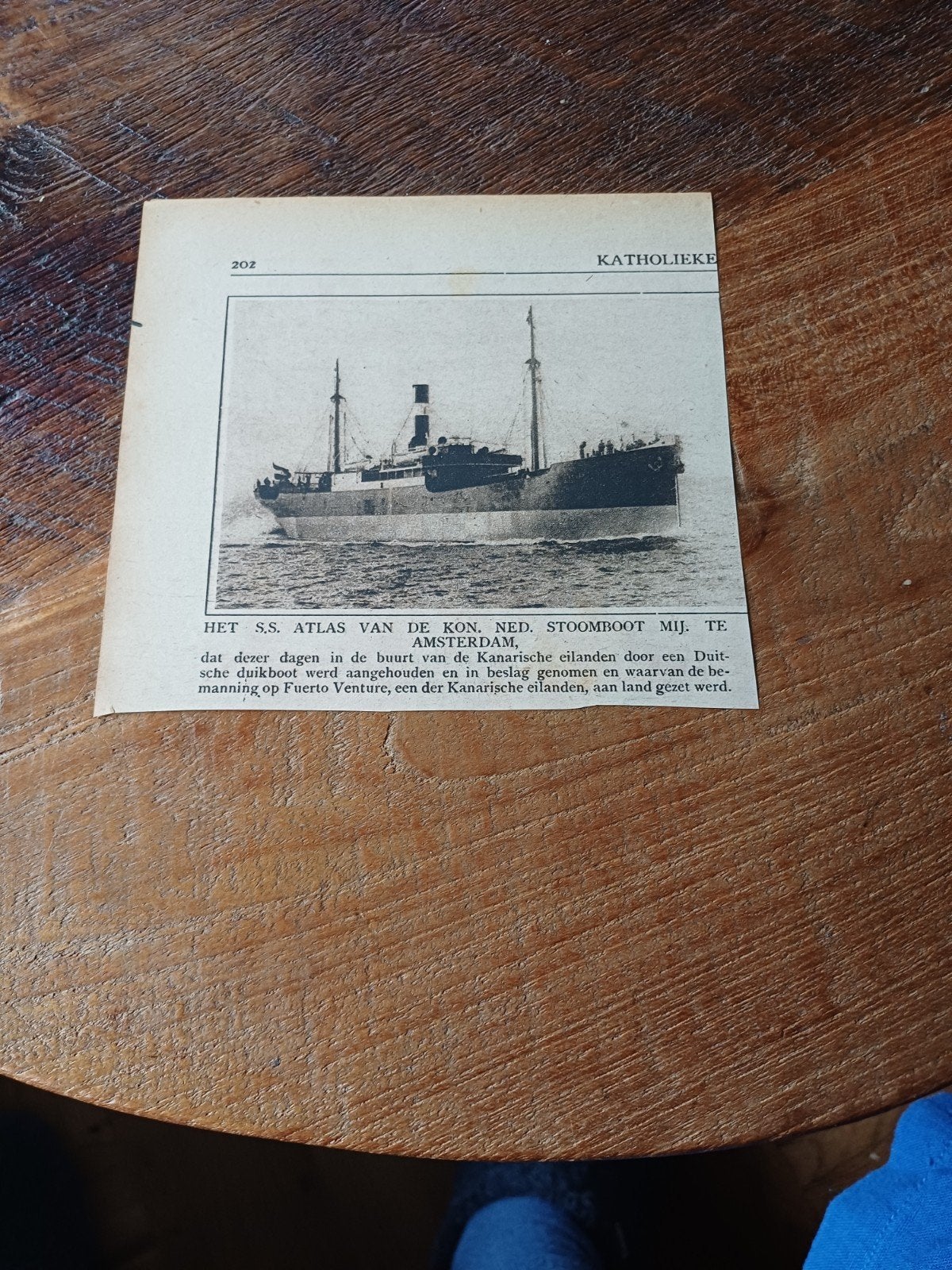 knipsel s.s. Atlas Kon. Ned. Stoomboot mij. Amsterdam 1918, Ophalen of Verzenden, Gebruikt, Kaart, Foto of Prent
