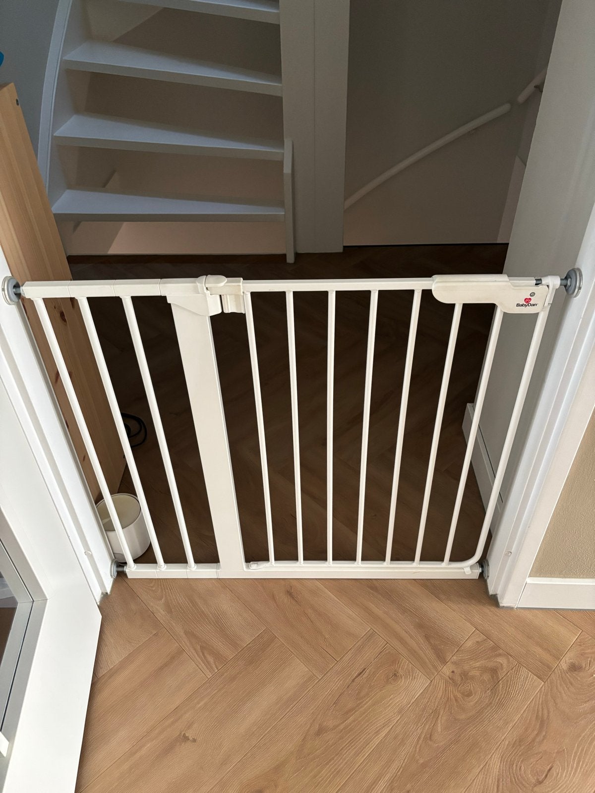 BabyDan klemhekje wit - Veiligheid voor trap of deur, Ophalen, Gebruikt, Klemhekje, Metaal of IJzer