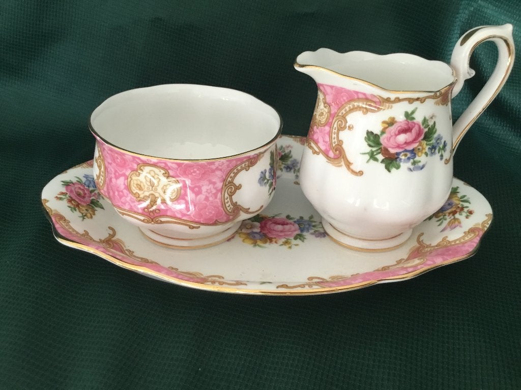 Royal Albert LADY CARLYLE ROOMSTEL, Ophalen of Verzenden