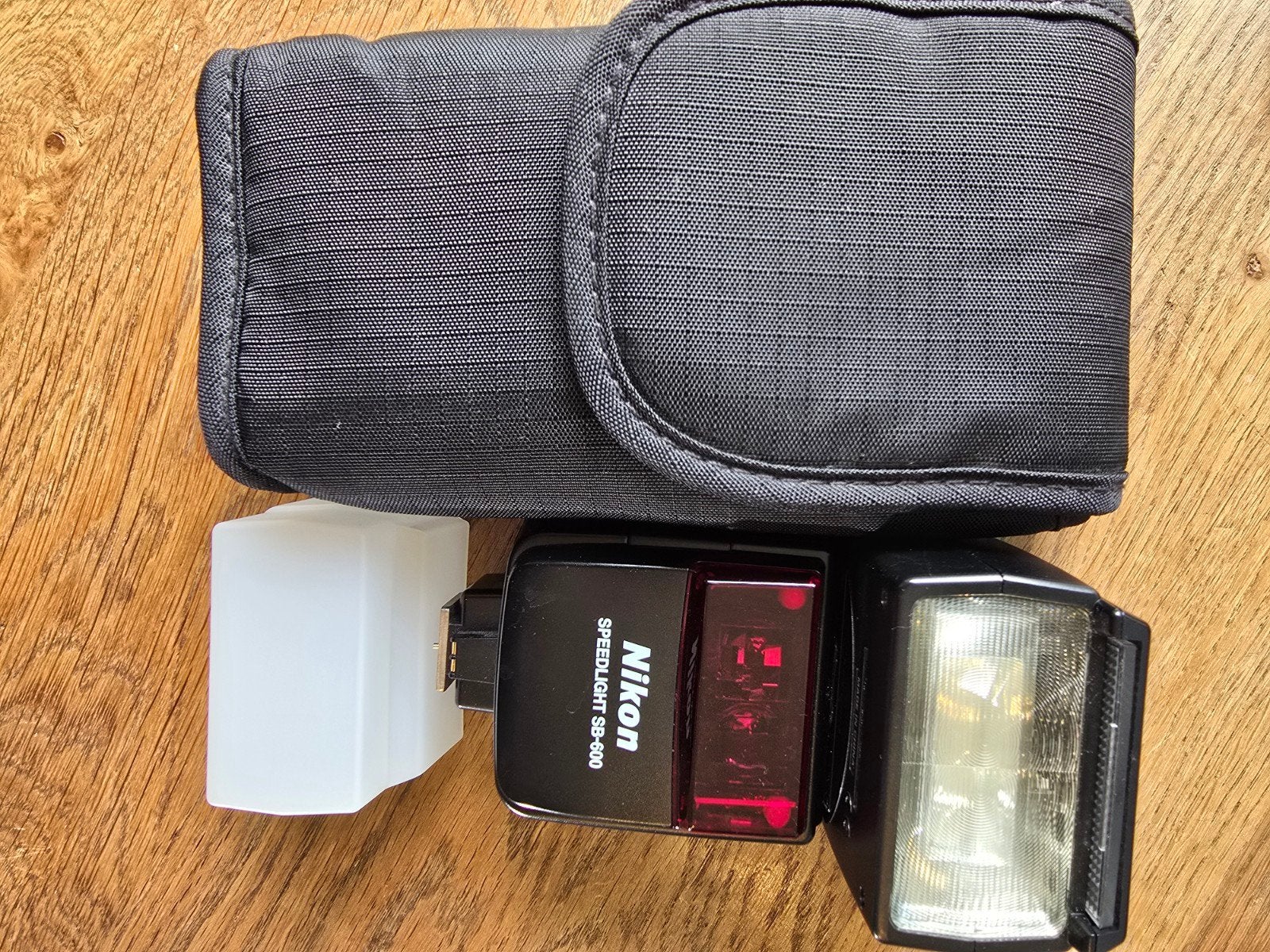 Nikon Speedlight SB-600 flitser met tasje en diffuser, Audio, Tv en Foto, Fotografie | Flitsers, Nikon, Gebruikt, Externe flitser