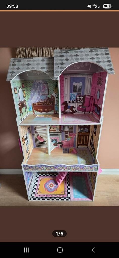 Groot houten poppenhuis met 3 verdiepingen, Ophalen, Zo goed als nieuw, Poppenhuis