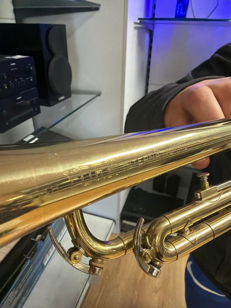York International B-trompet met koffer, Gebruikt, York, Met koffer, Bes-trompet