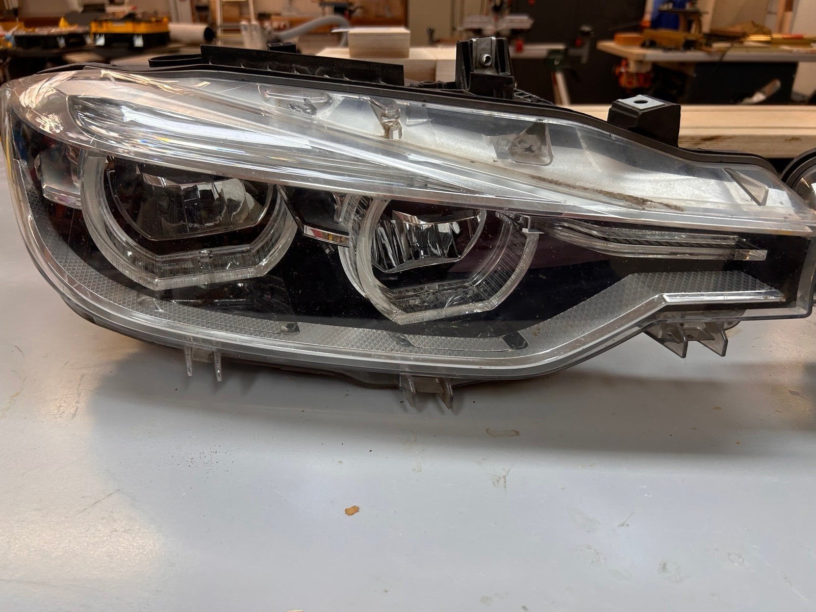BMW F30/F31 Hella Full LED Adaptieve lamp rechts goed lezen, Ophalen of Verzenden, Gebruikt, BMW