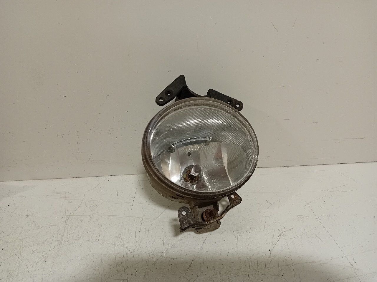 Mistlamp links Hyundai Santa Fe, Onderdelen@venauto.nl, Van der Ven Autorecycling B.V., Gebruikt, Ettenseweg 76, 4706 PB Roosendaal, The Netherlands