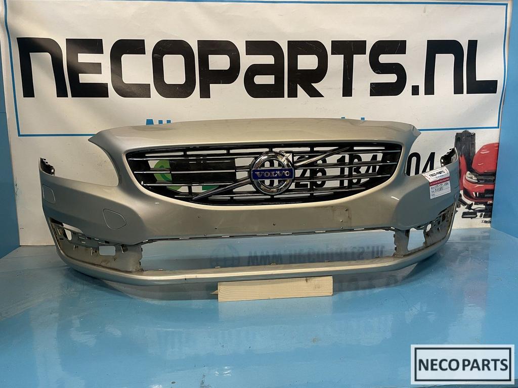 VOLVO V60 S60 CROSS COUNTRY BUMPER VOORBUMPER GRILL ORIGINE, Auto-onderdelen, Carrosserie en Plaatwerk, Ophalen of Verzenden, Gebruikt