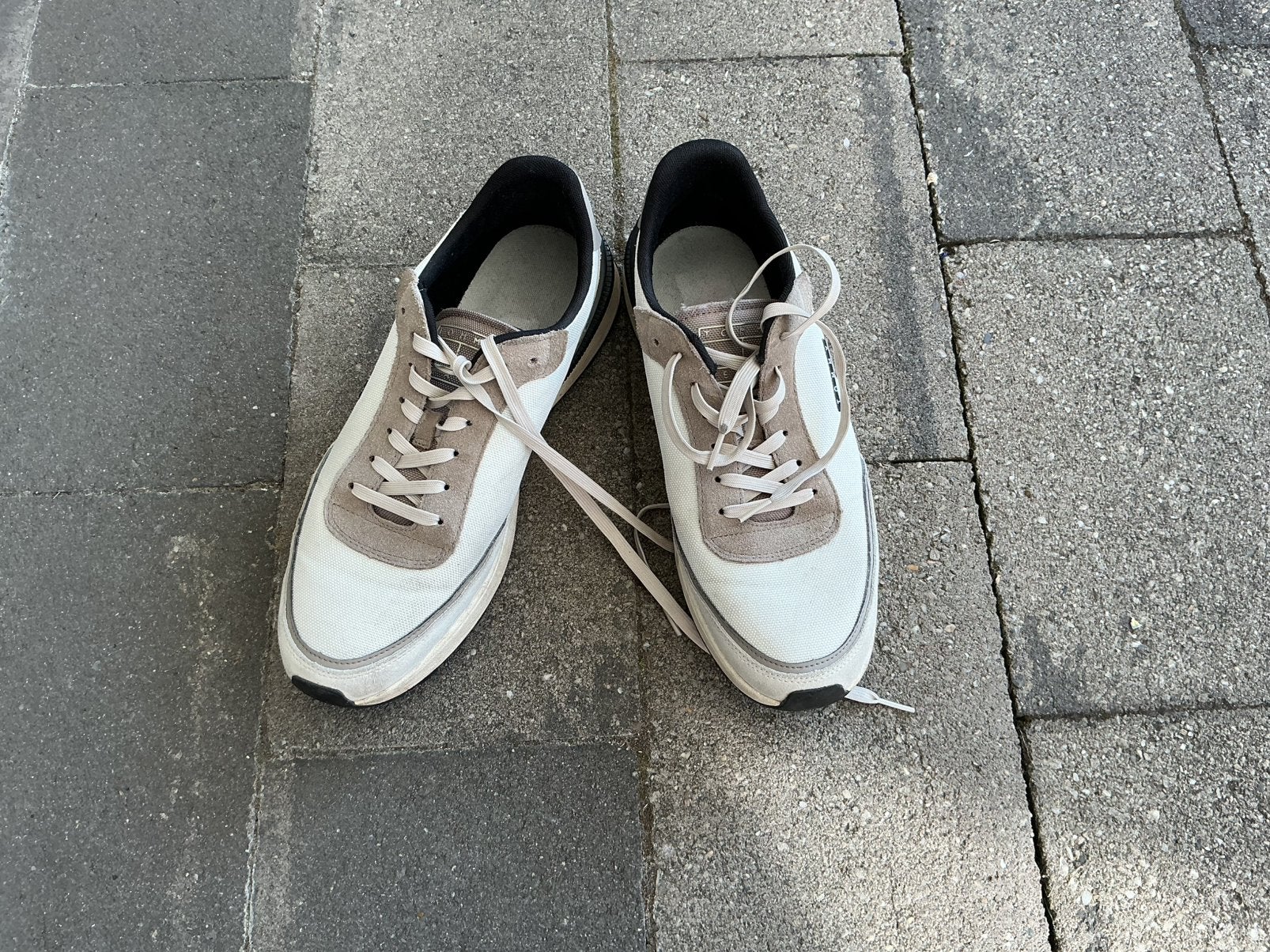 Paar tommy hilfiger sneakers 46 klein prijsje, Overige kleuren, Ophalen of Verzenden, Sneakers of Gympen, Gedragen