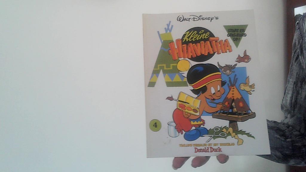 hiawatha nr 4 uit 1982, Boeken, Stripboeken, Eén stripboek, Verzenden, Zo goed als nieuw