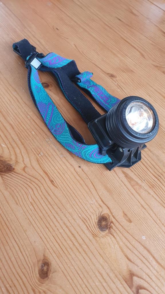 Petzl Hoofdlamp oldschool, Ophalen of Verzenden, Batterij